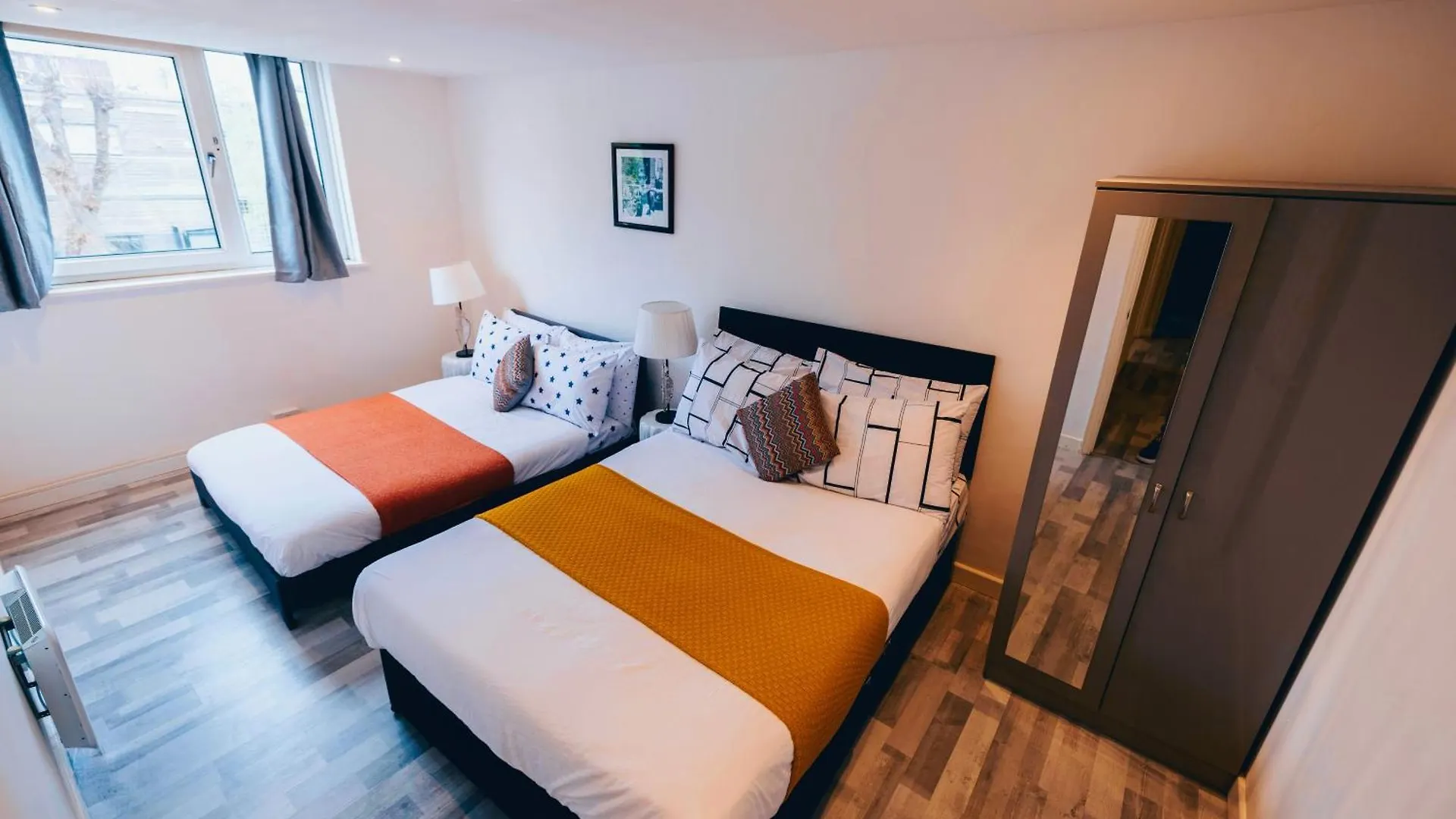 Apartment 3 Bedroomflat-Free Parking-Wifi-Parking-8People London