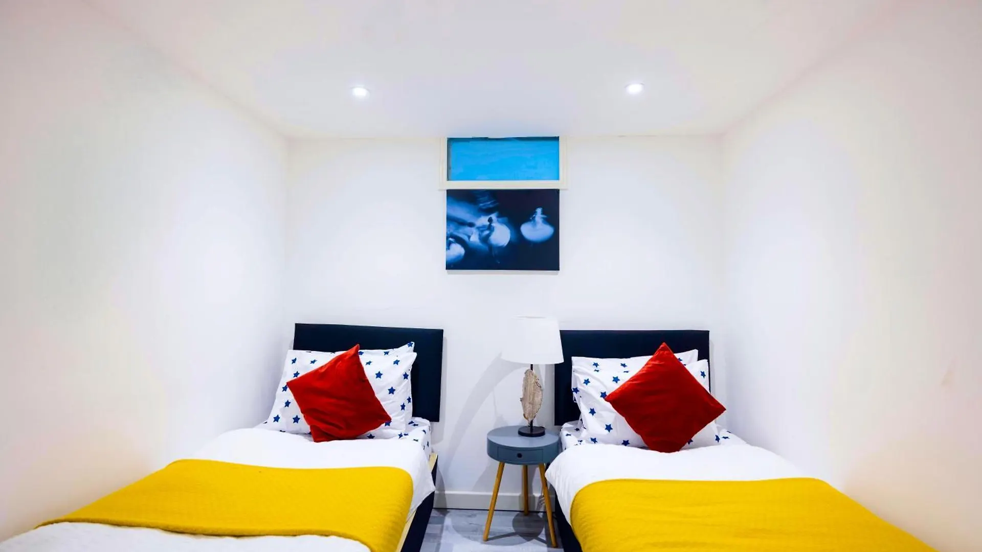 3 Bedroomflat-Free Parking-Wifi-Parking-8People London 0*,  United Kingdom